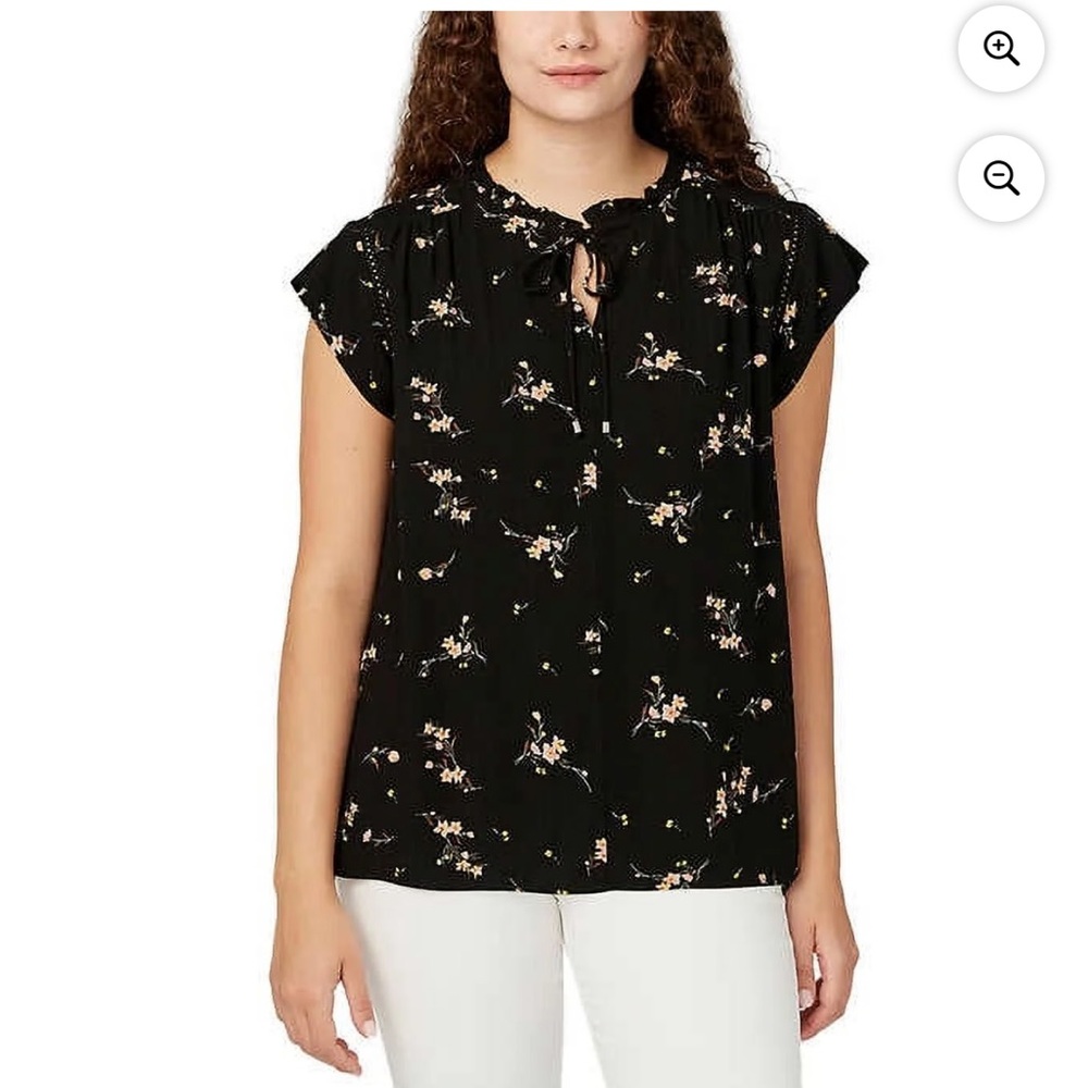 Buffalo Split top tie front Black Floral Blouse size xl